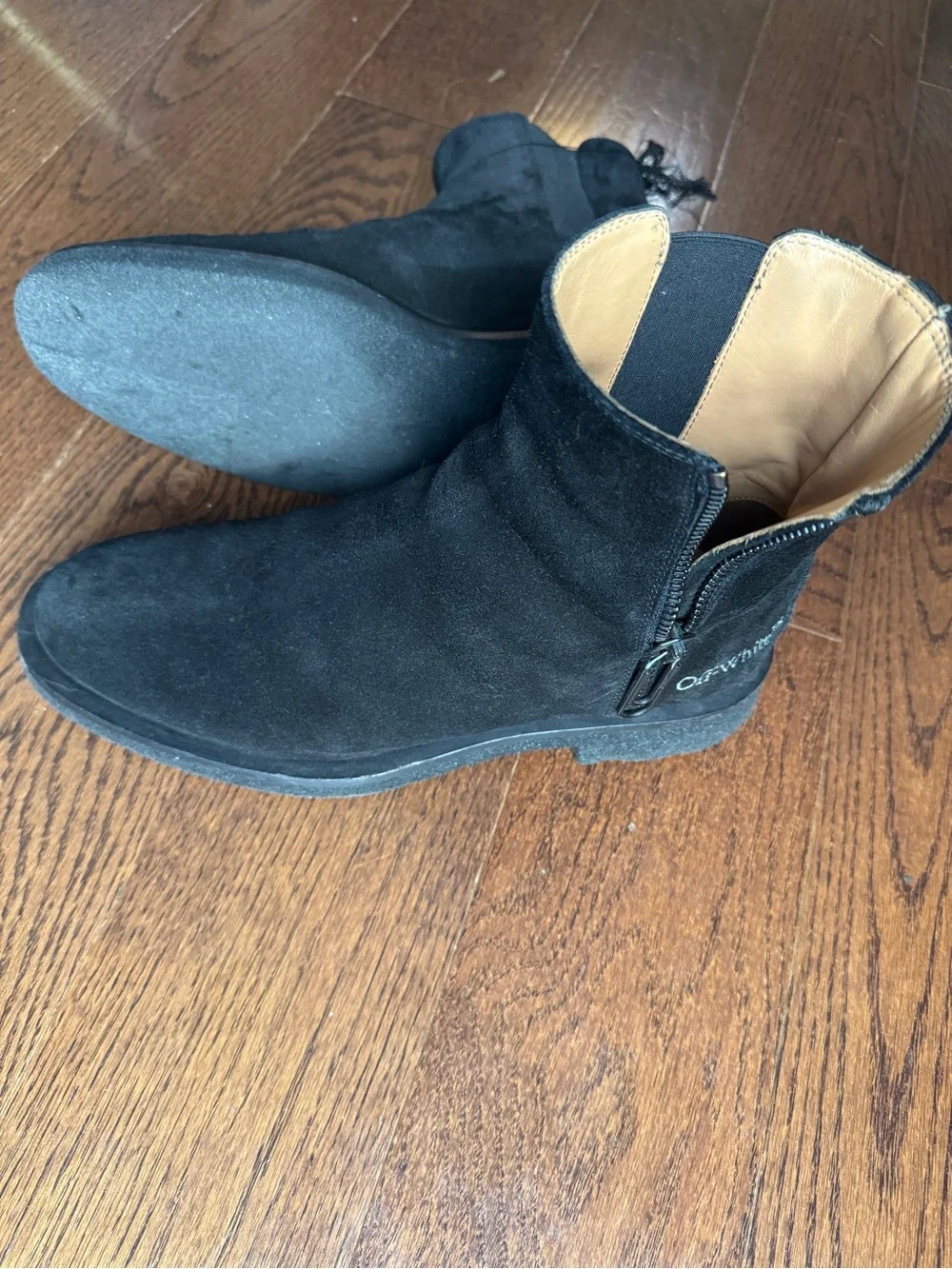 Off-White suede looks classic